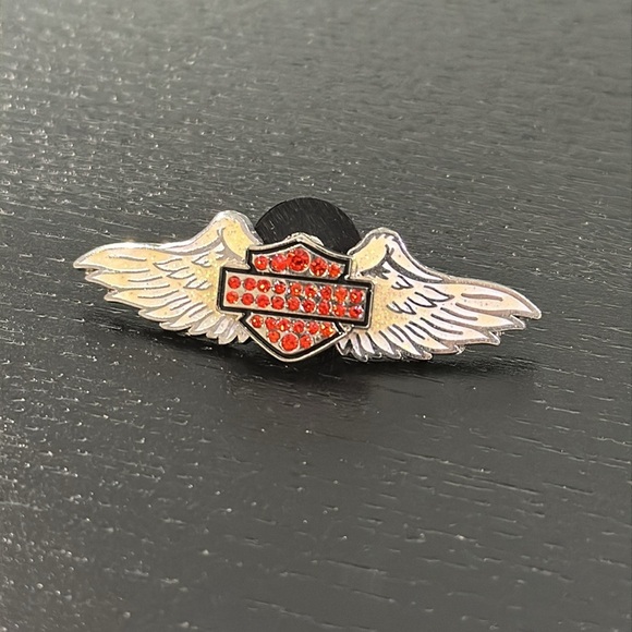 Harley-Davidson Orange Stone Bar & Shield with Wings Pin - Picture 1 of 4